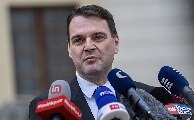 SPD čeká vysvětlení, proč Macinku v Bruselu zastoupí slovenský ministr