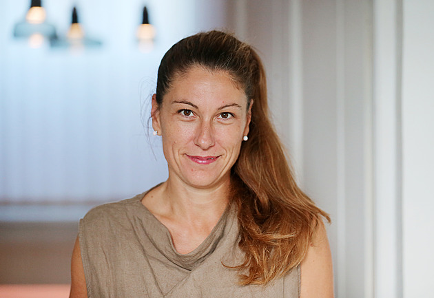 Decroix oznámila rozchod s manželem, restauratérem a cukrářem z Francie