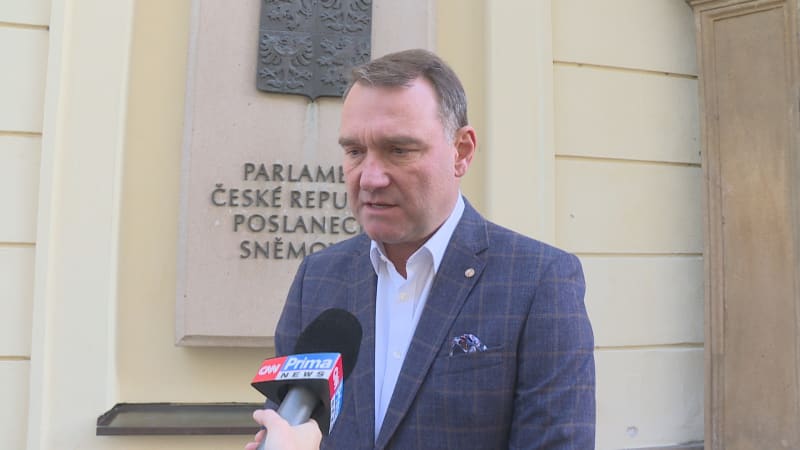 „Co je to za dobytek?“ Opozice tepe výrok Fialy z SPD o Vrběticích, distancuje se i část ANO