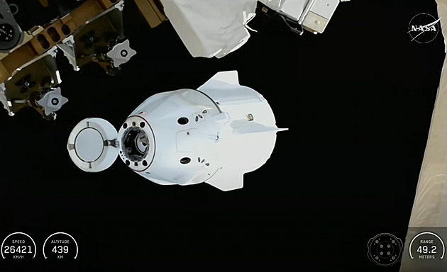 NASA vůbec poprvé evakuuje posádku z ISS kvůli zdraví astronauta
