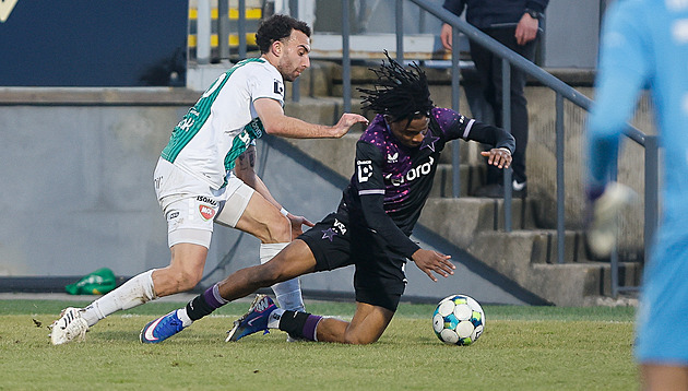 ONLINE: Jablonec - Slavia 2:2, Mbodji srovnává ve čtvrté minutě nastavení