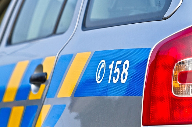 K vážně zraněnému dvouletému dítěti letěl vrtulník. Policie zadržela podezřelého