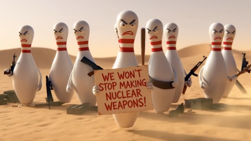 Írán jako Trumpův bowling? Video Bílého domu zesměšňující válku pobouřilo internet