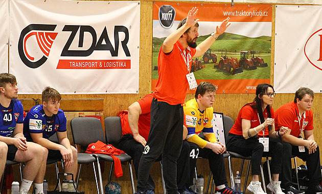 Musíme otupit silné stránky Plzně, plánuje před čtvrtfinále kouč Běloch