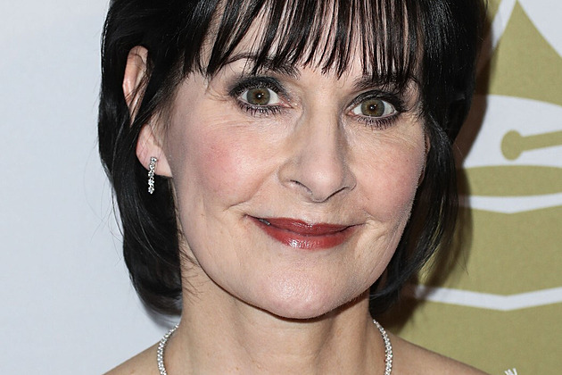 Irská zpěvačka Enya žije ve viktoriánském sídle jen se svými dvanácti kočkami