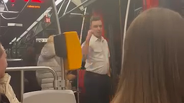 Ohavná rétorika, zhodnotil soud. Konflikt s Ukrajinci si řidič tramvaje musí odpracovat