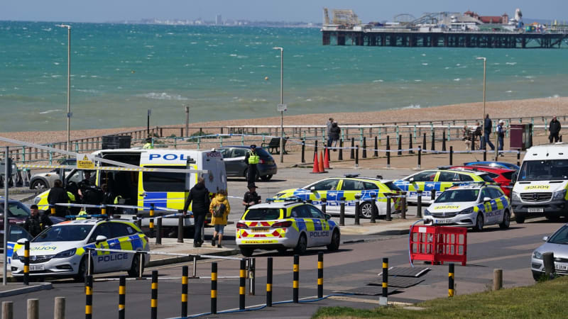 Smrt tří mladých žen: Bavily se na studentské party, ráno těla vylovili z moře u Brightonu