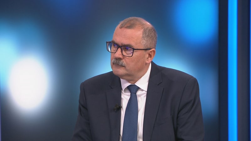Babiše nesmíme chválit za žádnou cenu, kritizoval Žáček Černochovou. Sám ho přitom pochválil