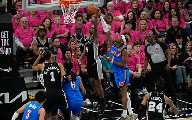 Oklahoma City v semifinále NBA vede. Při otočce v San Antoniu se blýskli náhradníci