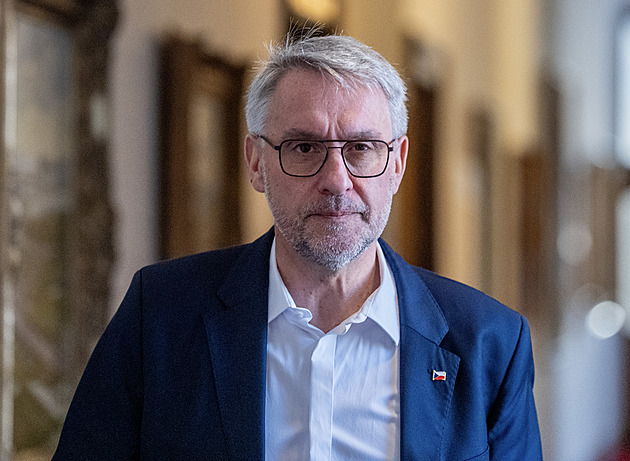 Vláda přitvrdí vůči válečným uprchlíkům. Mají zmizet i vozy s ukrajinskou značkou
