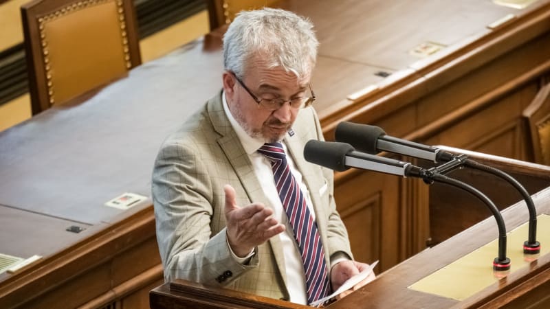 Bendu naštvalo hlasování Sněmovny: Koalice se chová jak barbaři. Mají pocit, že musí vraždit