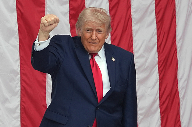 Umělci bojkotují trumpovské oslavy vzniku USA. Vystoupím sám, vzkázal prezident