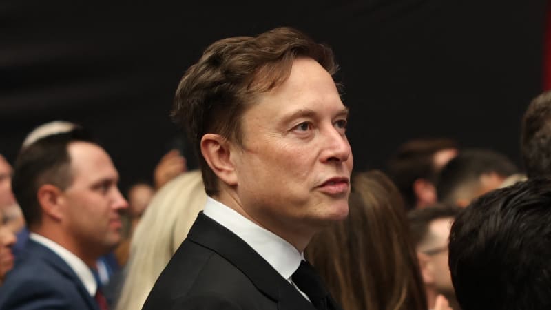 Musk prvním dolarovým bilionářem. Milníku dosáhne vstupem akcií SpaceX na trhy