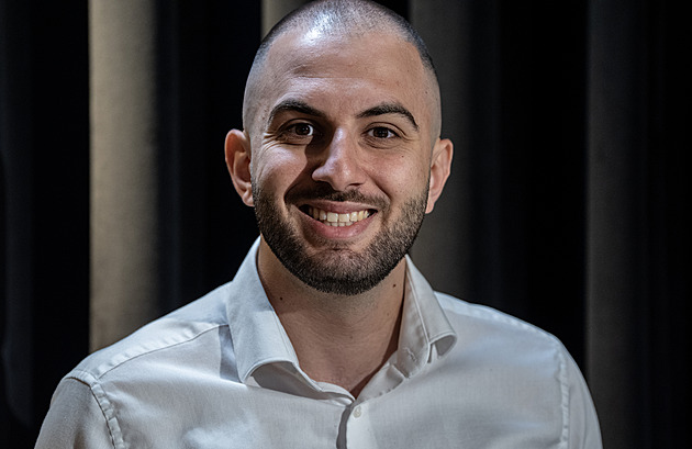 Napravený „kriminálník“ MikeJePán smázl dluhy a loví sexuální predátory